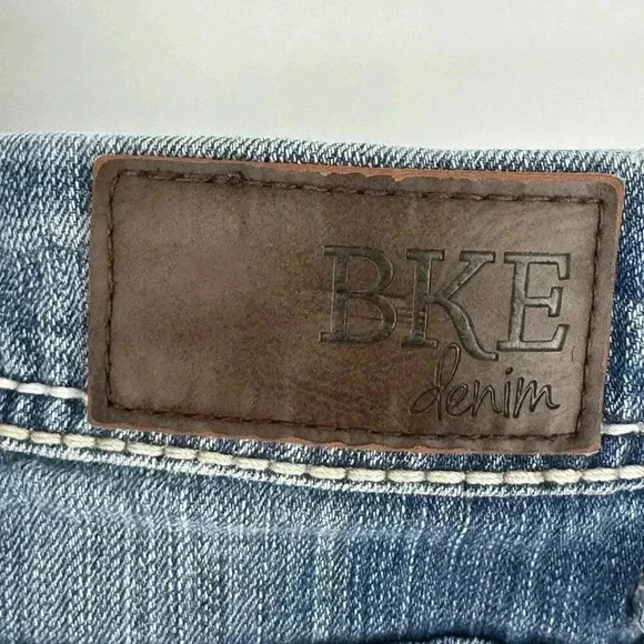 BKE Jeans Womens Size 27R (29x31) Payton Boot Cut Whiskered Cowgirl Rodeo Ranch - Picture 11 of 15